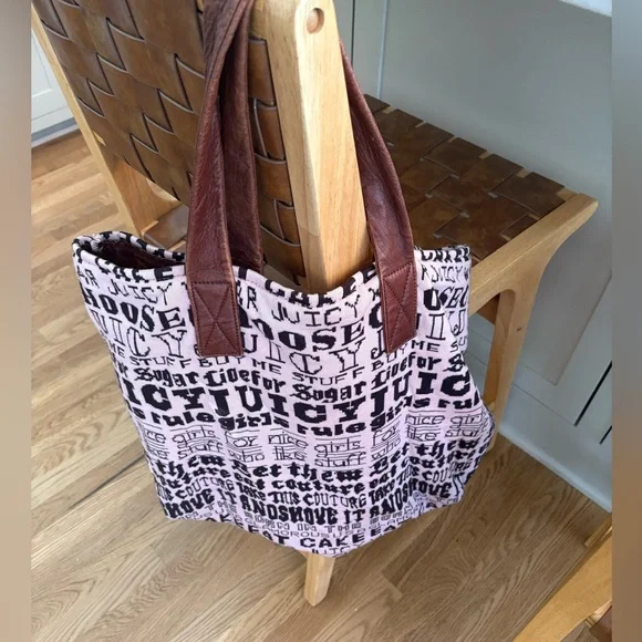 JUICY COUTURE Let Them Eat Couture Marie Antoinette Limited Edition Tote - Picture 5 of 5